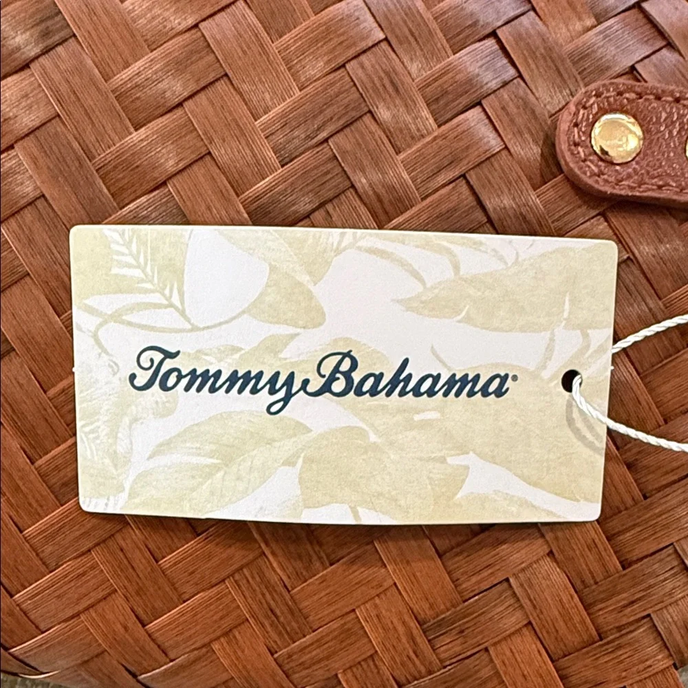 NWT Tommy Bahama Woven Basket Tote Bag Bamboo Handle Starfish Charm - Picture 15 of 16